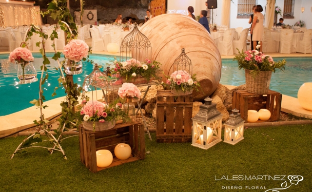 AMOR EN EL CAMPO. Decoración de boda en Uleila del Campo (Almería)