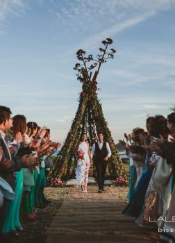 Ceremonia de estilo Boho en Los Genoveses