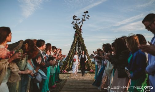Ceremonia de estilo Boho en Los Genoveses