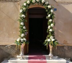 ARCO FLORAL ENTRADA