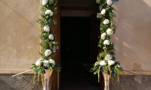 ARCO FLORAL ENTRADA