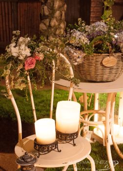 Decoración de estilo rústico. Hotel Envía