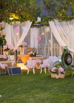 Photocall de estilo romántico.